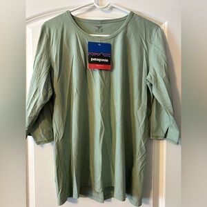 BNWT Women’s Patagonia shirt size large